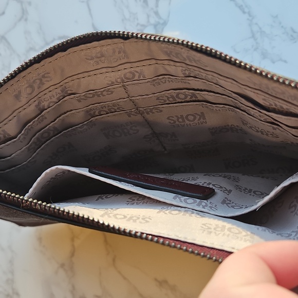 Michael Kors Maroon Saffiano Leather Gunmetal Studded Wristlet Wallet Purse - Picture 8 of 8